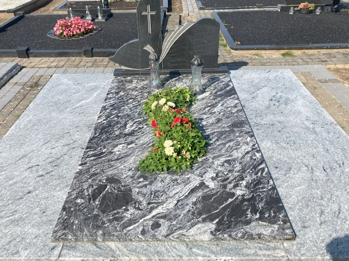 kapo paminklas, granito plokštės