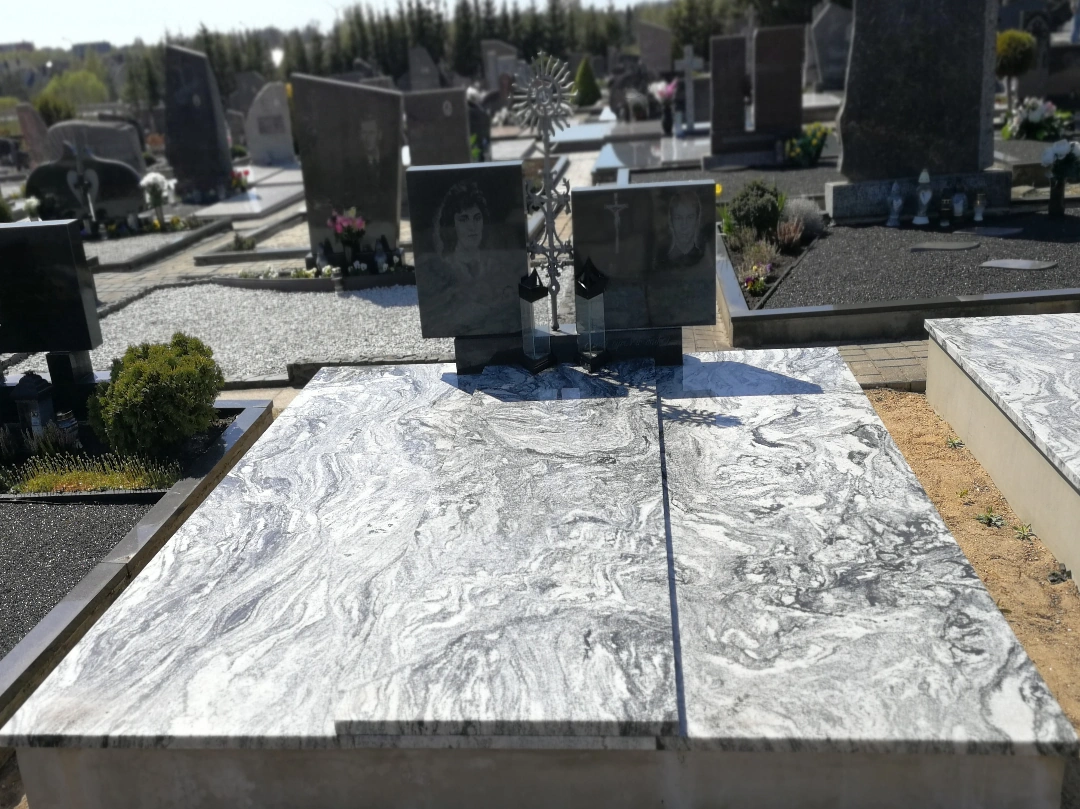 rekonstruotas kapas