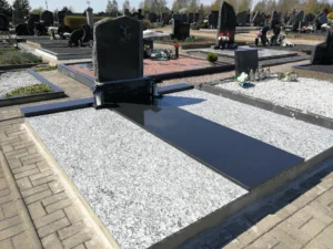 rekonstruotas kapas